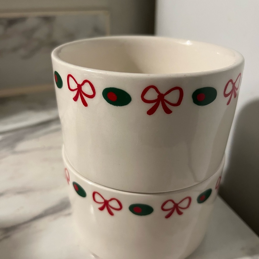 Set of 2 Bow & Olive Ceramic Bowls - Picture 4 of 5